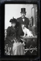 A5061 00262 - Musiker Christoffersen og hustru og hund.jpg
